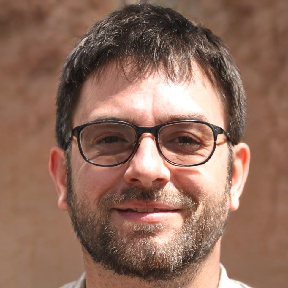 Thomas Laurent, Expert en Analyse Financière
